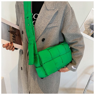 กระเป๋าคาดอก กระเป๋าสะพายข้าง กระเป๋าผ้า green botte bag จุของได้เยอะ ใส่โทรศัพท์ได้ กระเป๋าแฟชั่น