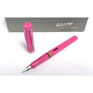 ปากกาหมึกซึม Lamy Safari Pink Cross Cap 2011 Limited Edition ฝากากบาท