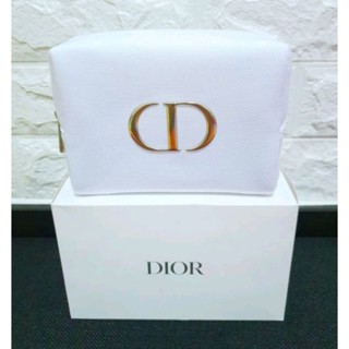 แท้💯% กระเป๋าเครื่องสําอางค์ Dior พร้อมกล่อง