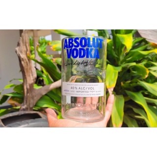 แก้วตัดจากขวด ABSOLUT VODKA 700ml