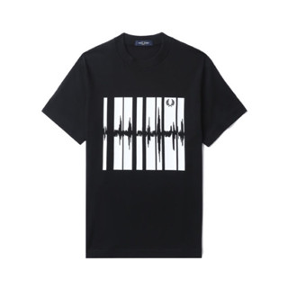 Fred Perry Soundwave Graphic T-Shirt in Black