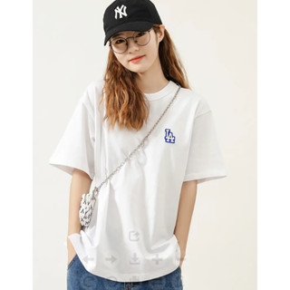 MLB Checkerboard Back Logo เสื้อยืด Unisex สีขาว