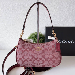 🎀(สด-ผ่อน) กระเป๋า 9.5 นิ้ว สีแดงไวน์ CH139 Teri Shoulder Bag In Signature
