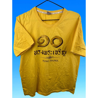 เสื้อตามหาใหม่มาก เสื้อยืดสีเหลือง  ช-ญ 10 ทรงพระเจริญ KING RAMA ไซร้XL อก40-46 ยาว26 พร้อมส่ง รูป8-9 ซักก่อนใส่นะคะ