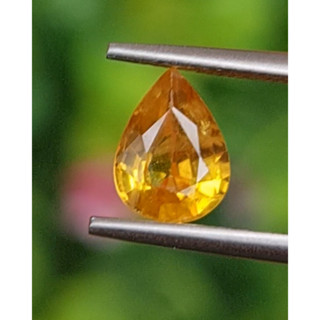 พลอย บุษราคัม yellow sapphire 1.19 กะรัต (Cts.) พลอยแท้ อัญมณีมงคลประจําวันเกิด เครื่องประดับพลอย