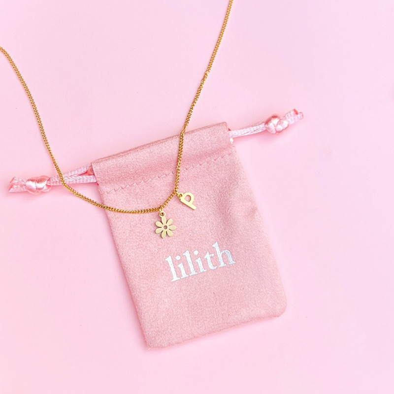 Lilith - Tiny Alphabet w/ flower charm (gold)