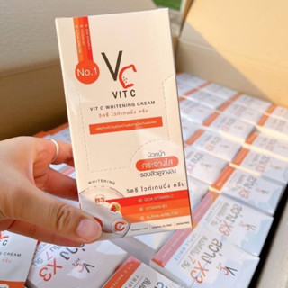 ￼[ยกกล่อง10 ซอง] ของแท้ 100% VC Vit C Whitening Creamรัชชา RATCHA วิตซี ไวท์เทนนิ่ง ครีม 7 กรัมเซรั่มวิตามินซี น้องฉัตร