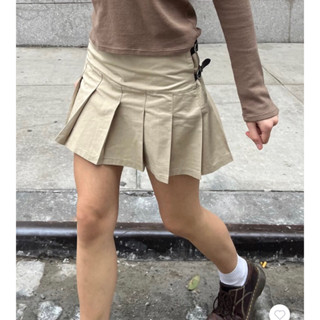 พรีออเดอร์ PREORDER Brandy Melville ของแท้ 100% Kim Cargo Skirt (khaki)