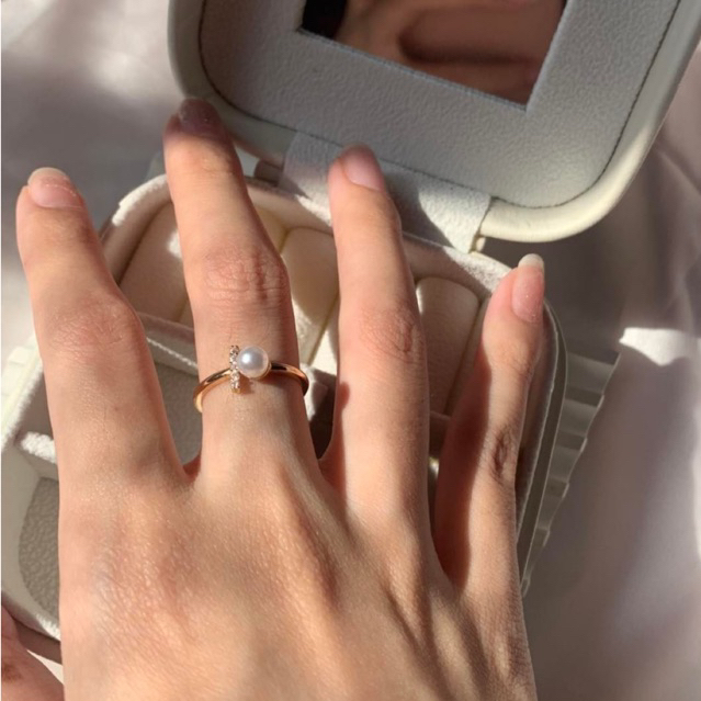 Tiny Pearl Ring (TPR606) I @trophies.co