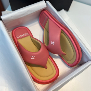 รองเท้าแตะ CHANEL FLAT  SHOES NEW COLLECTION   รุ่นนี้หนังสวยมากใส่แล้วนิ่มเท้าสบายสุด  งานออริเทียบแท้+