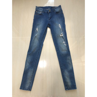 ส่งต่อกางเกงยีนส์  แบรนด์แท้ TBY JEANS ของแม่ค้าเอง สภาพดี