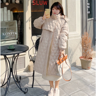 ❤️1381💚พร้อมส่ง ส่งไว ทันใจ ร้านคนไทยค่ะInsulated Coat ผ้าPolyester100% รุ่นนี้เอาใจสาวอวบโดยเฉพาะเลยนะคะ ทรงโคร่งแต่ ทร