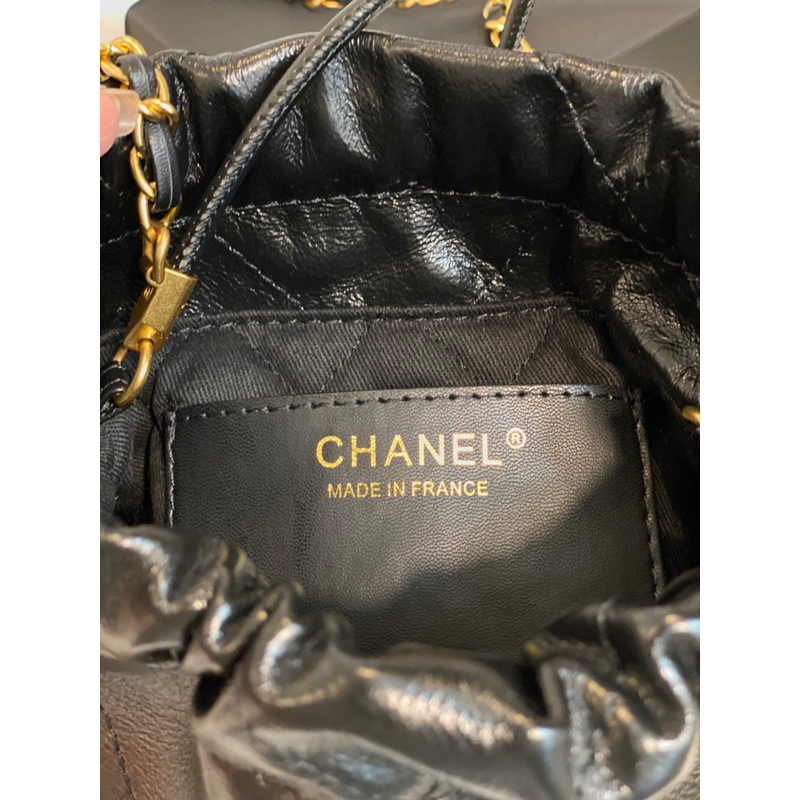 ⭐️ C H A N Eกระเป๋าสำหรับผู้หญิง. เกรด Hi-End 1:1. หนังแท้. ขนาด : 20cm✖️20cm. พร้อมจัดส่ง⭐️