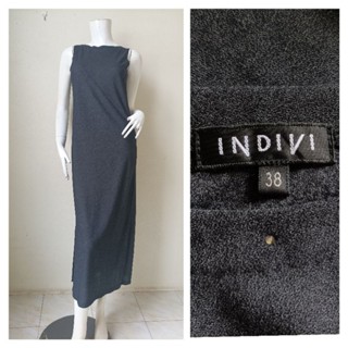 INDIVI ชุดเดรส ผ้าซีทรูยืด สีเทาเข้ม  Size S-M  รอบอก 34-36 นิ้วค่ะ