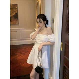 dress รัดรูป แขนตุ๊กตา สีขาว