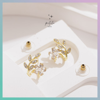 [petite by PRAKYRE] Olive Diamond Earring - ต่างหูรูปช่อใบมะดอกและดอกไม้ขนาดเล็ก ตกแต่งด้วยเพชรและมุก หรูหรา ใส่ได้บ่อย