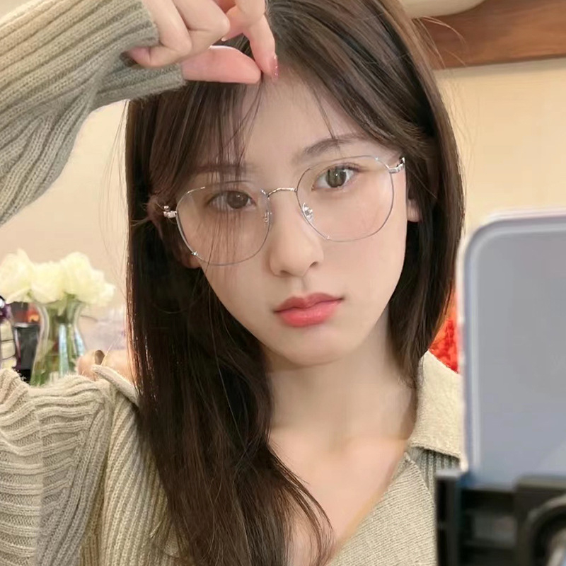 กรอบแว่นเกาหลีน้ำหนักเบา แกะสลักสวยงาม กรอบเล็ก แนววินเทจ แว่นสายตาสั้น (0°-500°) กระชับสัดส่วนโดยไม่ต้องแต่งหน้า