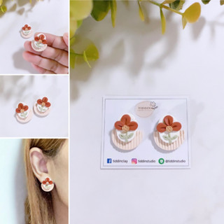 ต่างหู Botanical studs แบบติดหู Size 1.5 * 2 Cm. งานแฮนด์เมด น้ำหนักเบา โดนน้ำได้ สำหรับคนแพ้ง่ายใส่ได้