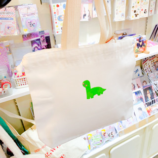 กระเป๋าผ้าแบบหูรูด pouch bag พร้อมลายไดโนเสาร์แสนน่ารัก [MUUNE SAURUS]