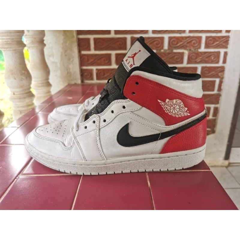 Nike air jordan 1 mid white black &amp; gym red