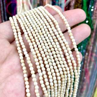 แจสเปอร์ สีงาช้าง Ivory Jasper 3 mm เจียเหลี่ยม เส้นยาว เกรด AAA