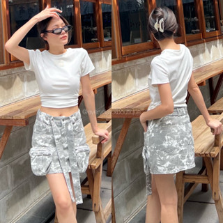 NEW !! Smokey cargo mini skirt🌫️(530฿ฟรีส่ง) กระโปรงเอวกลาง แต่งกระเป๋าคาร์โก้ รุ่นนี้มีเชือกลายเข้ากันให้ด้วยนะคะ glam