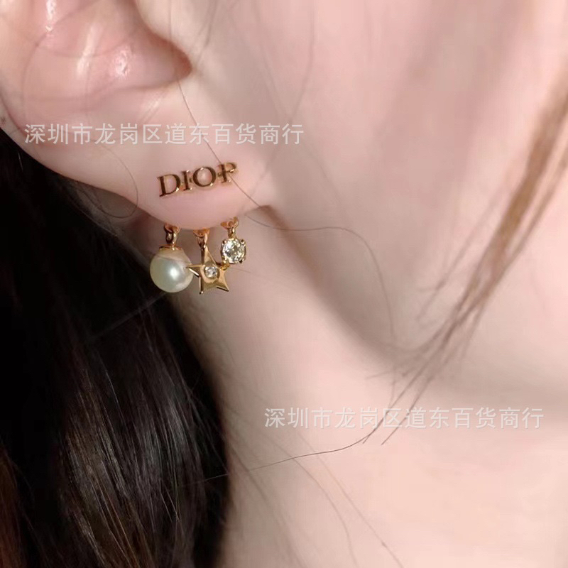 (D20)ต่างหู งานแบรนด์สุดHIEND ใส่ได้2แบบ ตัวมัม ต้องมี - รูปที่ 4