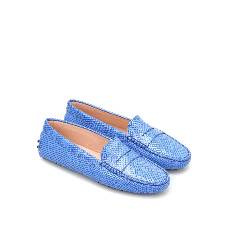 ส่งต่อ ของแท้ 💯 รองเท้า TODS สีฟ้า ใส่ครั้งเดียว