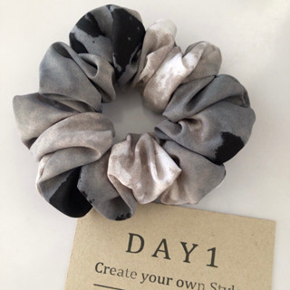 DAY 1 scrunchies โดนัทมัดผม ยางรัดผม size M