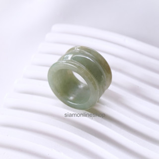 JADE RING แหวนหยกแท้ หยกพม่า ทรงบ้องไฟ โทนสีธรรมชาติ by siamonlineshop