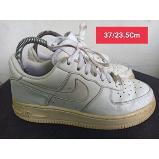 Ni_nี้ AF1 Size 37 ยาว 23.5 รองเท้ามือสอง ผู้หญิง ผู้ชาย ผ้าใบ แฟชั่น ทำงาน ลำลอง เดิน  เที่ยว วิ่ง ออกกำลังกาย