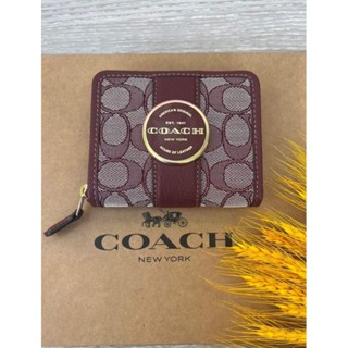 กระเป๋าสตางค์ใบสั้น COACH C8323 LONNIE SMALL ZIP AROUND WALLET