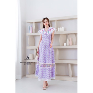 Maxidress ทรงปล่อย แขนกุด คอแต่งระบายปักดอกแน่น LABEL:ABIGAIL BRAND