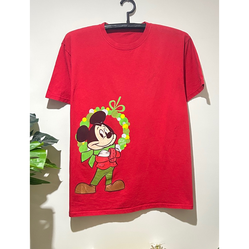 Walt Disney Mickey Mouse 2012 Share The Magic Christmas T Shirt เสื้อมือสอง