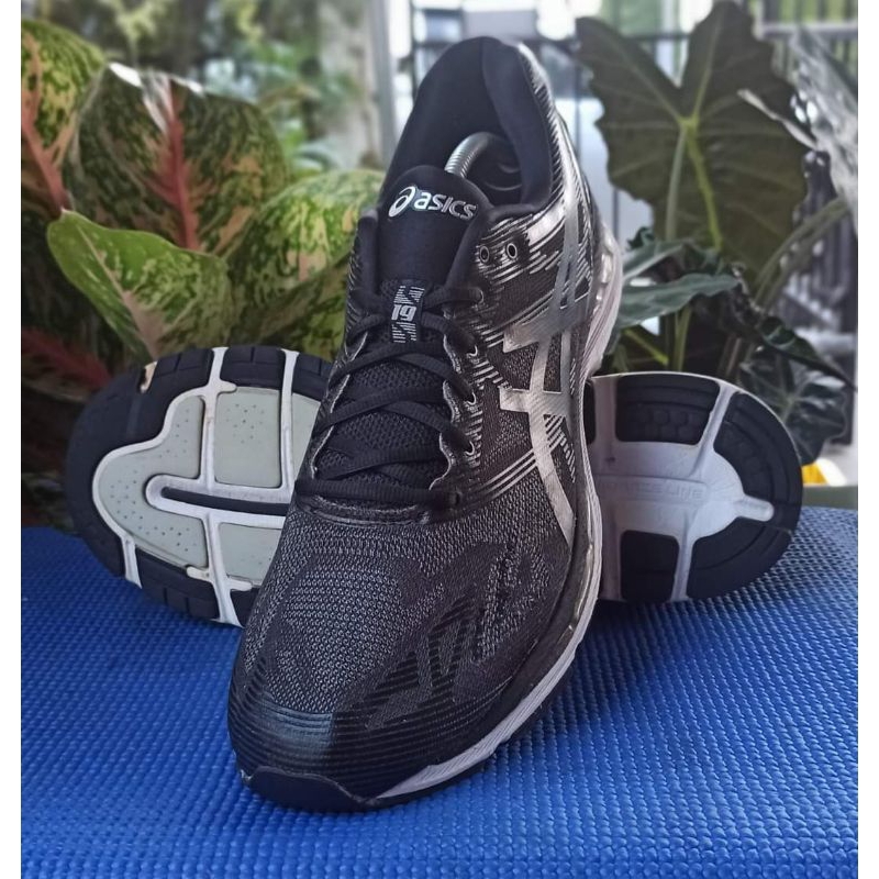 รองเท้ามือสองของแท้ASICS GEL-NIMBUS 19👉 size 46.5/29.5 cm(12us)