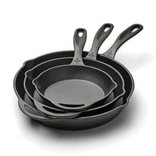 Barebones Skillet กระทะเหล็กหล่อ