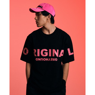 OG OVERSIZED LOGO T-SHIRT (เสื้อยืดคอกลมทรงโอเวอร์ไซส์พิมพ์ลาย)