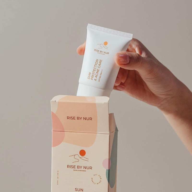 ครีมกันแดด RISE BY NUR