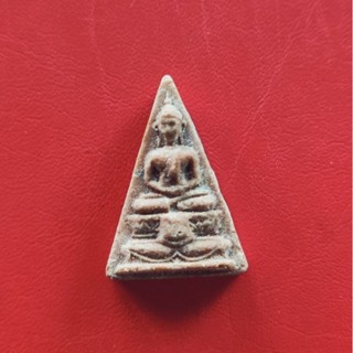 พระนางพระยาหลังยันต์เฑาะว์หลวงปู่ทิมปลุกเศกปี2516ออกวัดบ่อวินชลบุรี