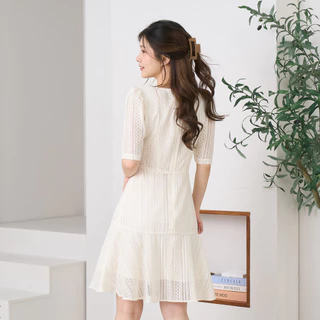 Lily Dress เดรสลูกไม้ เดรสสุภาพ เดรสขาว เดรสออกงาน งานบวช