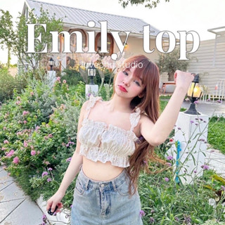 Emily top เสื้อสายเดี่ยวกระดุมมุก