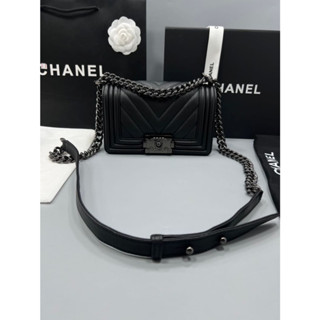 กระเป๋าสะพายข้าง Chanel งานvip size 20 cm  boxset*