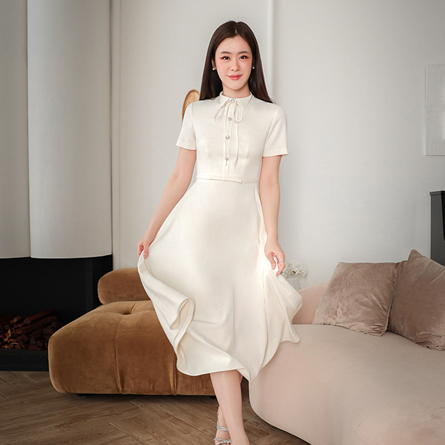 (Pre-order) Capheny : Ivy dress with a bow tie