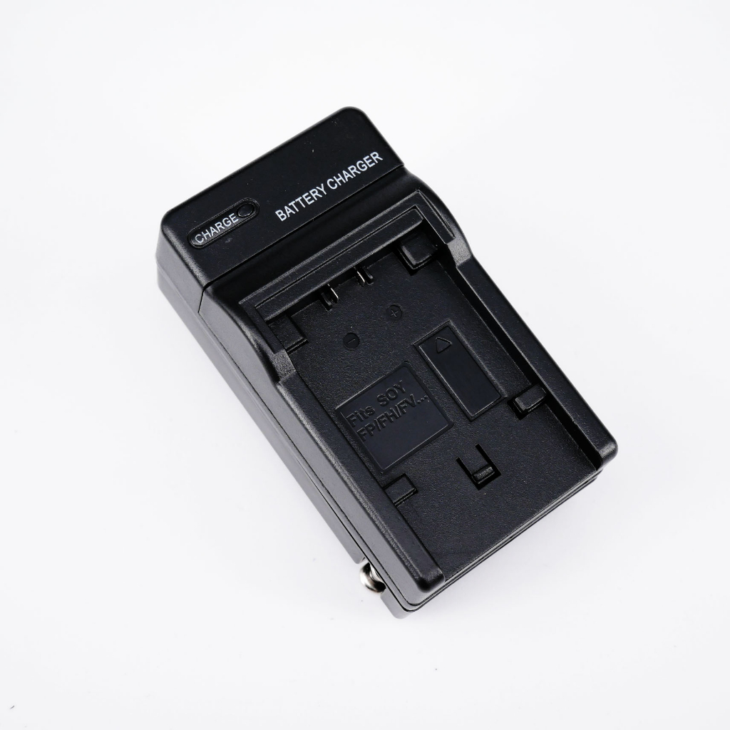 แบตกล้องและแท่นชาร์ต Sony รุ่น NP-FV70
