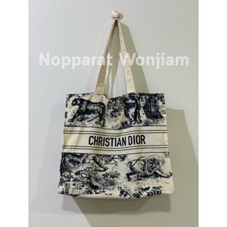 (New/แท้💯) กระเป๋าผ้า Christian Dior Dioriviera Tote Bag