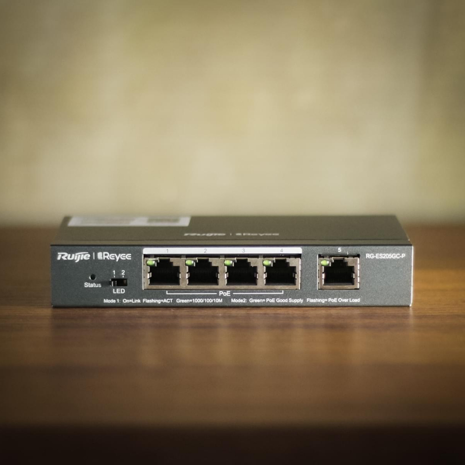 REYEE Switch(สวิตซ์ฮับ)Port Gigabit 4POE+1Uplink รุ่นRG-ES205GC-PและRG-ES205GC(ประกัน3ปี)