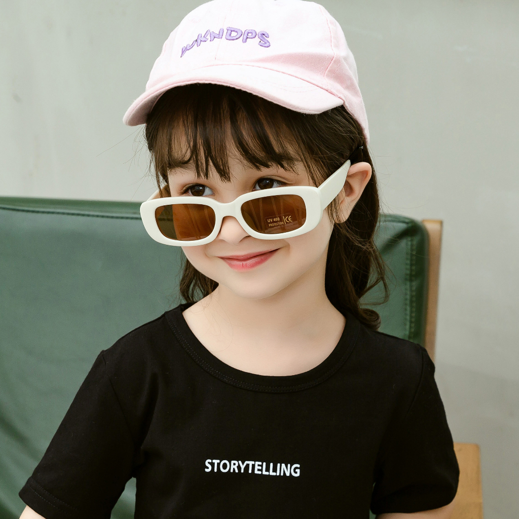 แว่นกันแดดเด็ก สี่เหลี่ยมผืนผ้า-1 กรอบพลาสติก (Girl) สำหรับน้อง 3-6 ขวบ พร้อมส่งในไทย