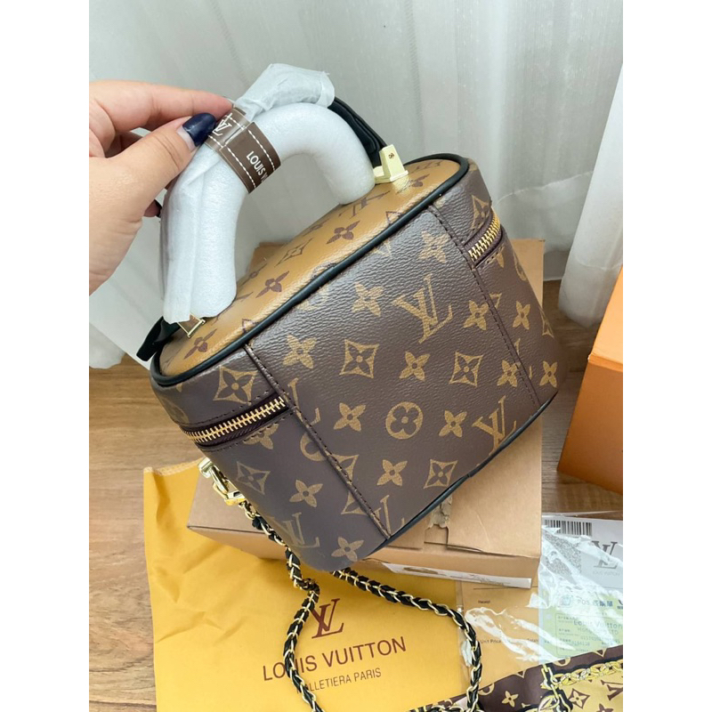 พร้อมกล่อง🎁ถุงผ้า🛍การ์ดครบค่ะ🎉 มีบริการเก็บปลายทางค่า😘