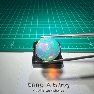 โอปอล(opal) ของเอธิโอเปีย 8.65 ct (15.9x7.2)มม.ไฟเต็ม เล่นไฟสวยมากๆๆ ใสไร้ตำหนิ