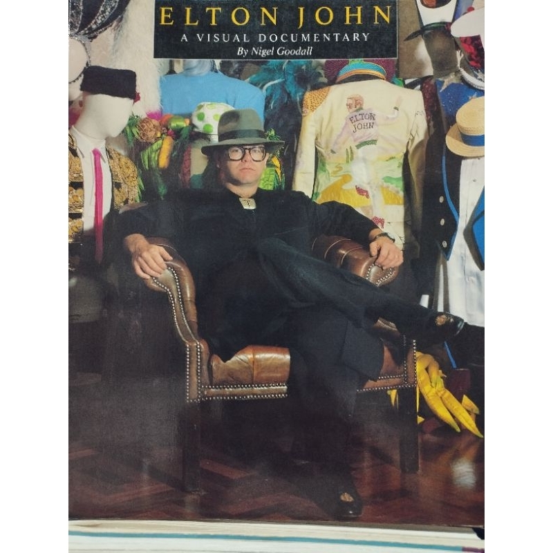 ELTON JOHN - A VISUAL DOCUMENTARY BY NIGEL GOODALL/9780711930780